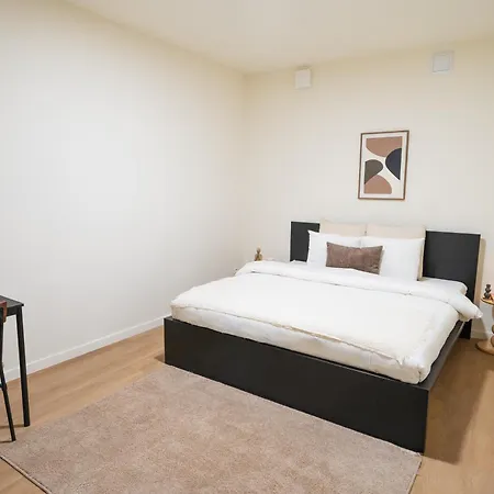 Near Center, Large 7br With Wifi & Tv Gand