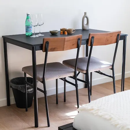 Appartement Near Center, Large 7br With Wifi & Tv Gand