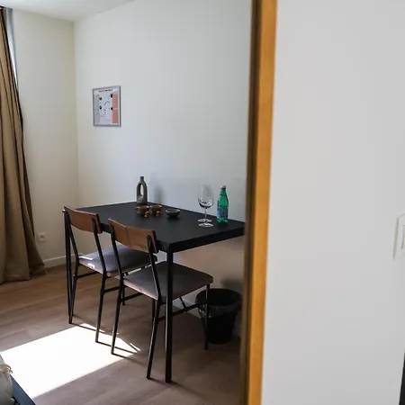 Appartement Near Center, Large 7br With Wifi & Tv Gand