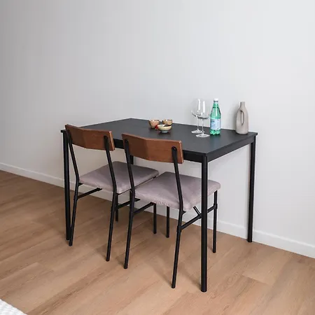 Near Center, Large 7br With Wifi & Tv * Gand