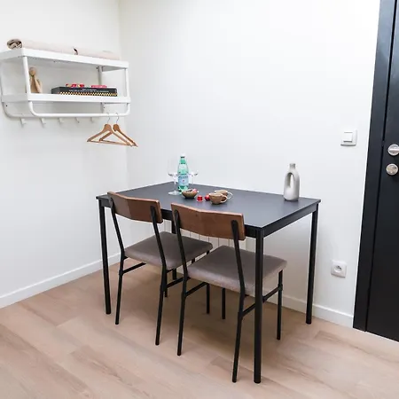Near Center, Large 7br With Wifi & Tv Gand