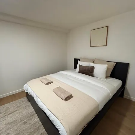 Near Center, Large 7br With Wifi & Tv * Gand