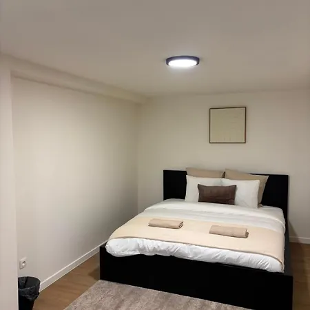 Near Center, Large 7br With Wifi & Tv Gand